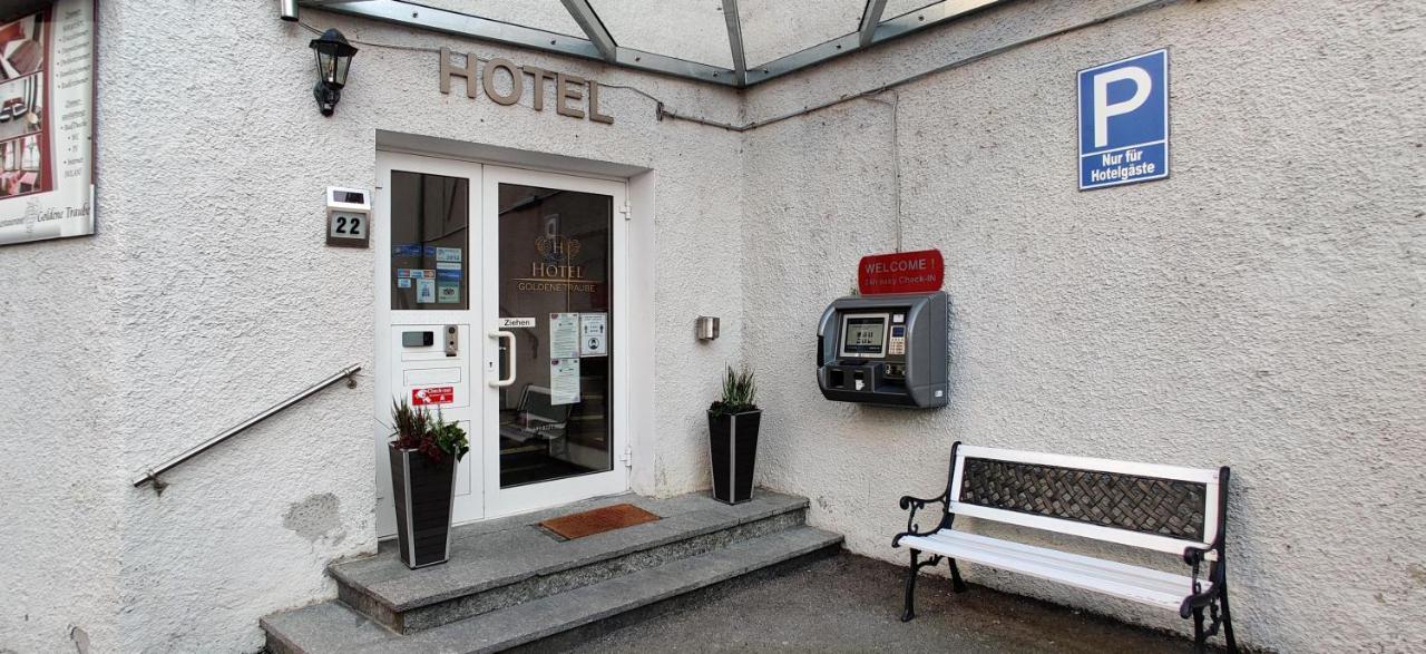 Hotel Restaurant Goldene Traube Günzburg Exterior foto